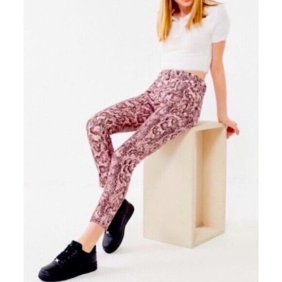 BDG Urban Outfitters Snakeskin Print High Waisted Skinny Jeans Pink Size 24 - Picture 3 of 15